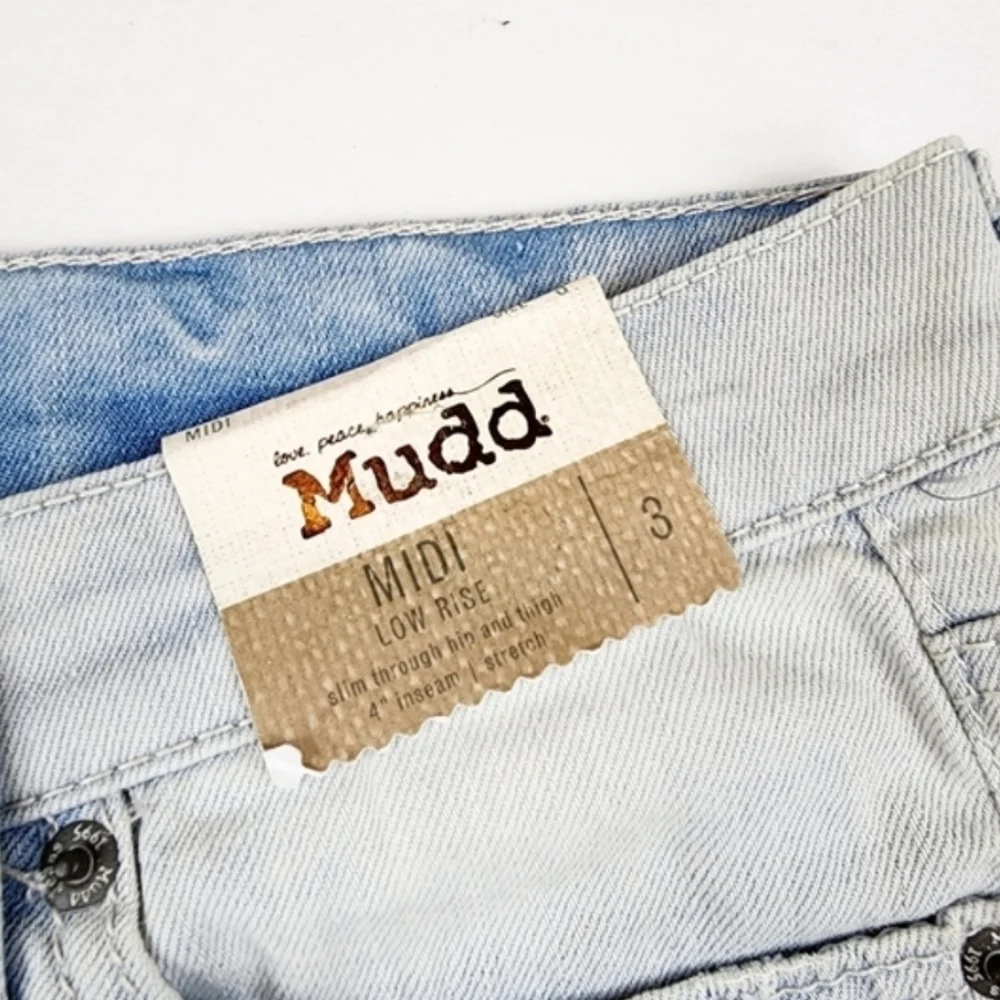 MUDD distressed raw hem jeans shorts
